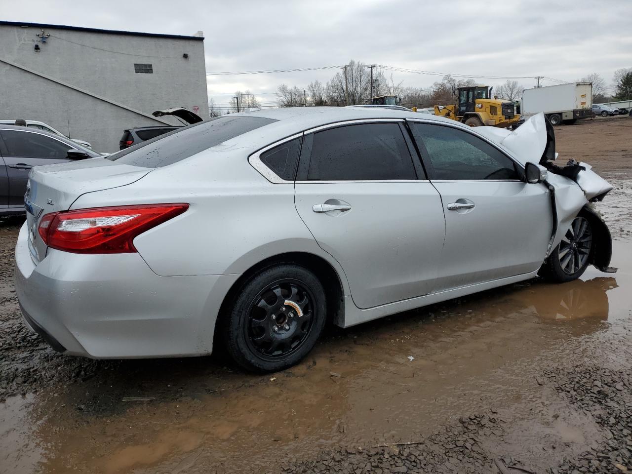 2017 NISSAN ALTIMA 2.5 - Фото 3