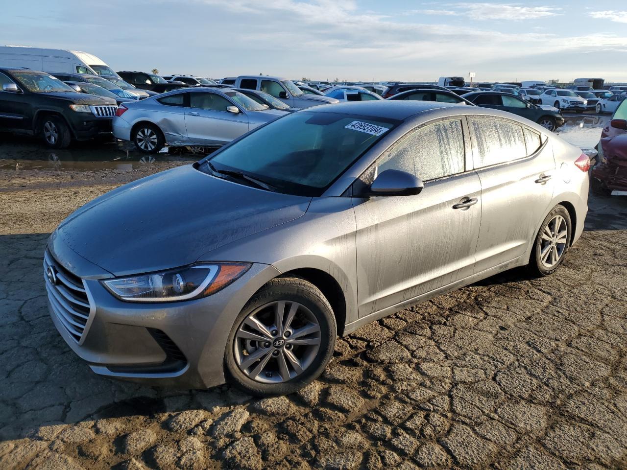 2018 HYUNDAI ELANTRA SE