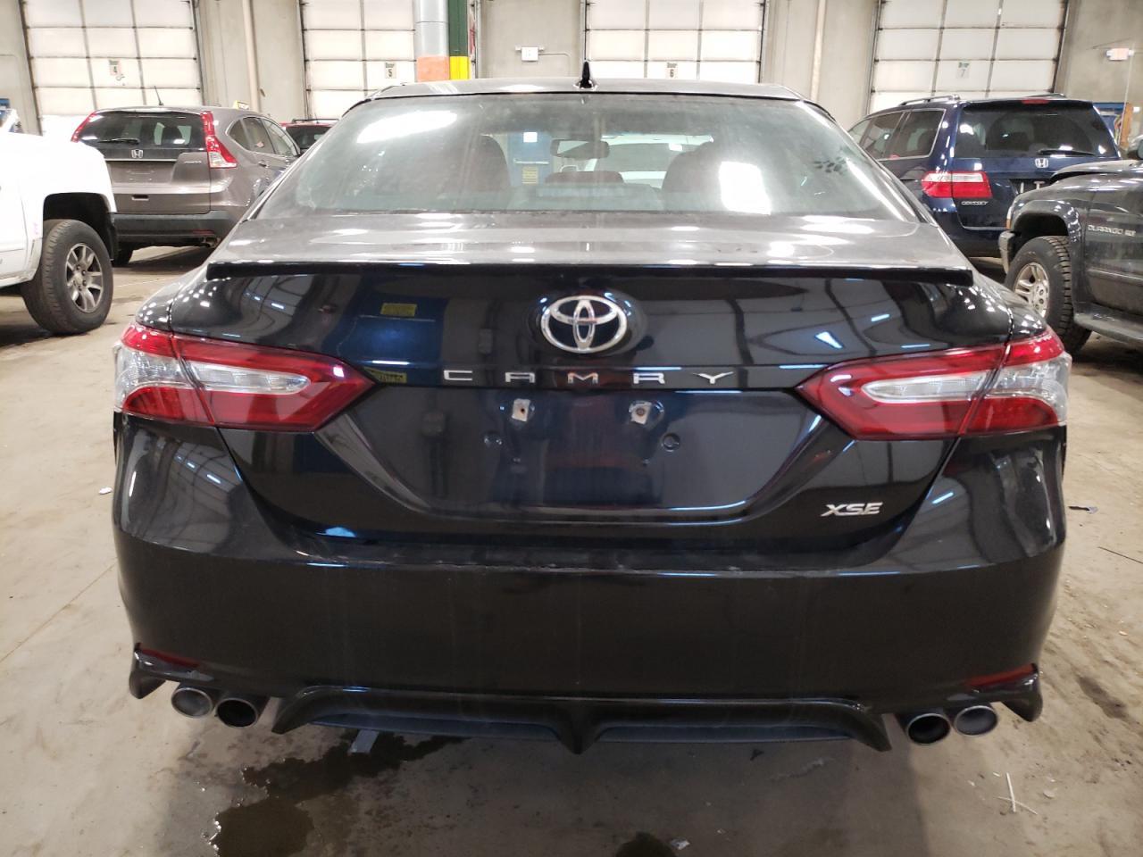 2018 TOYOTA CAMRY XSE - Фото 6