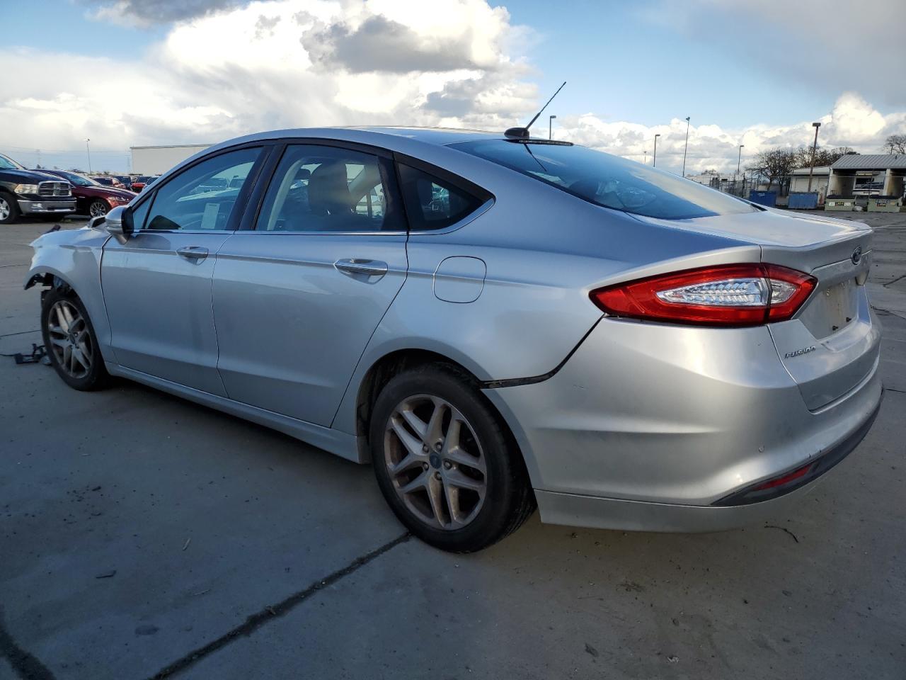 2014 FORD FUSION SE - Image 2
