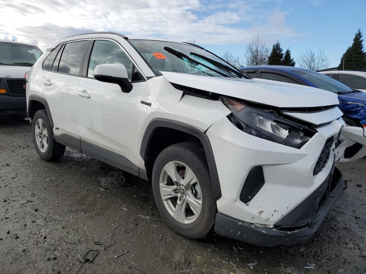 2021 TOYOTA RAV4 LE - Image 4