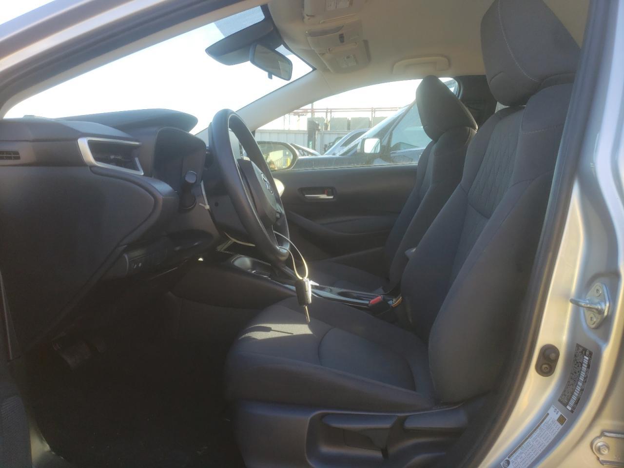 2021 TOYOTA COROLLA LE - Фото 7