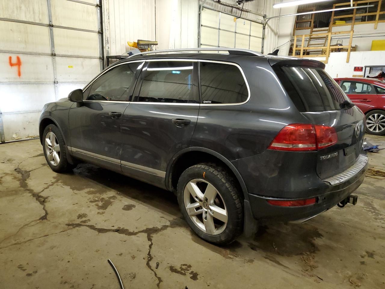 2012 VOLKSWAGEN TOUAREG V6 - Фото 2