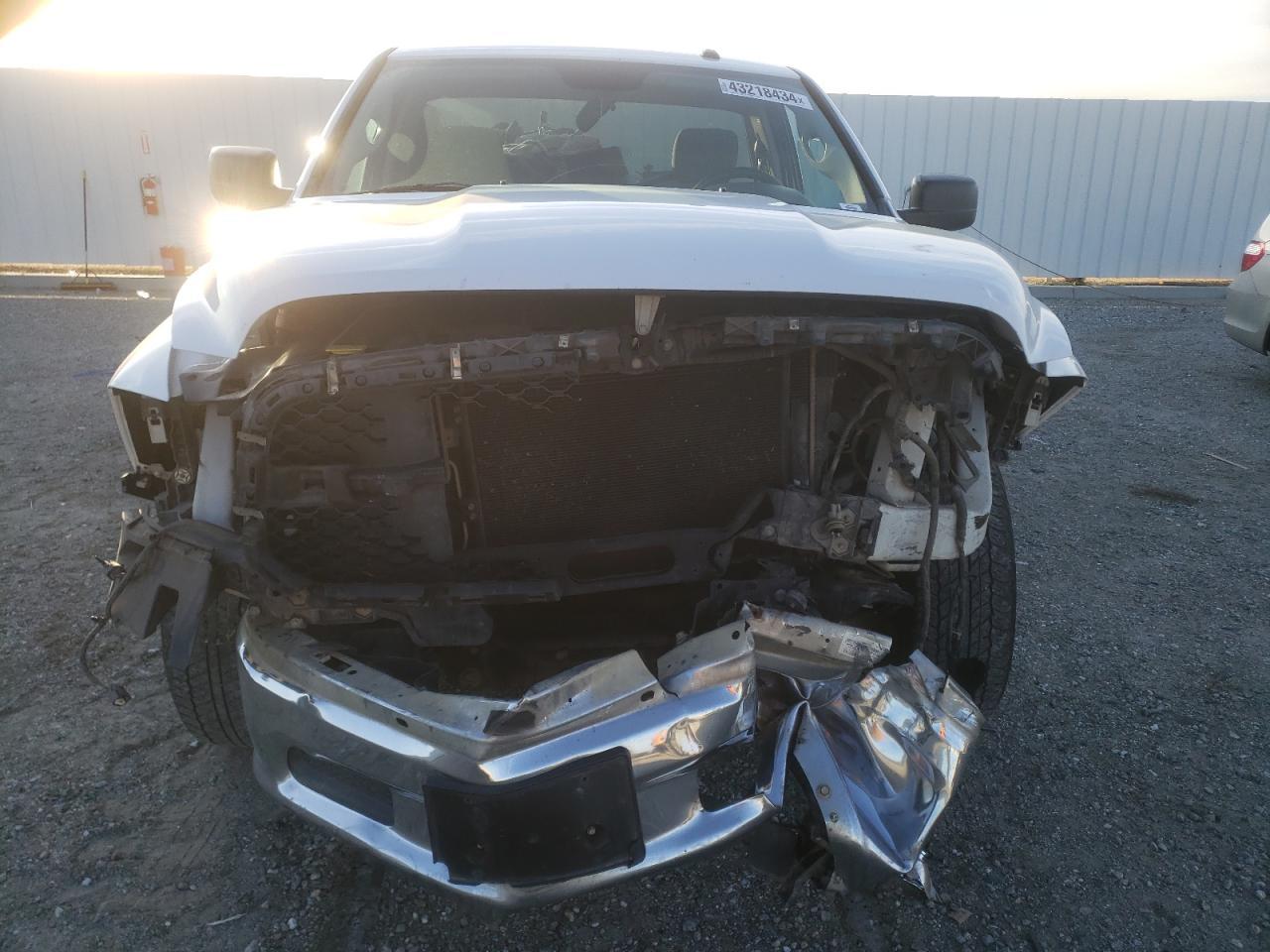 2015 RAM 1500 ST - Image 5