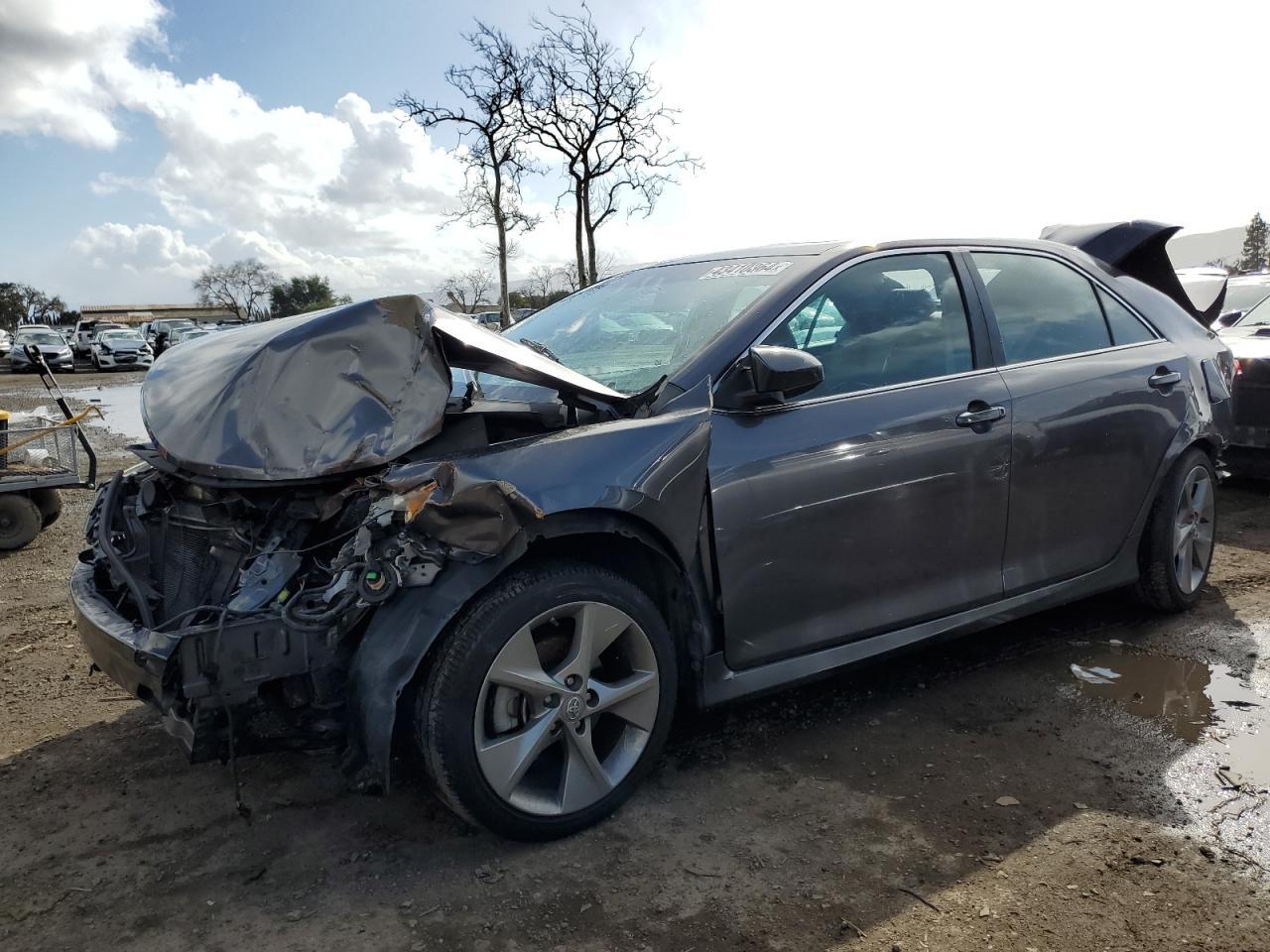 2014 TOYOTA CAMRY L