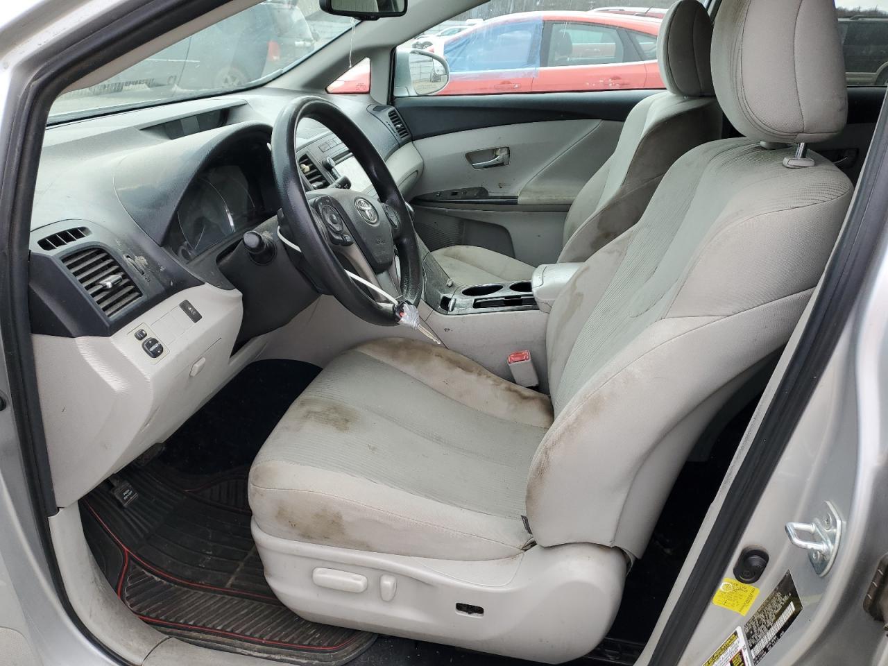 2013 TOYOTA VENZA LE - Фото 7