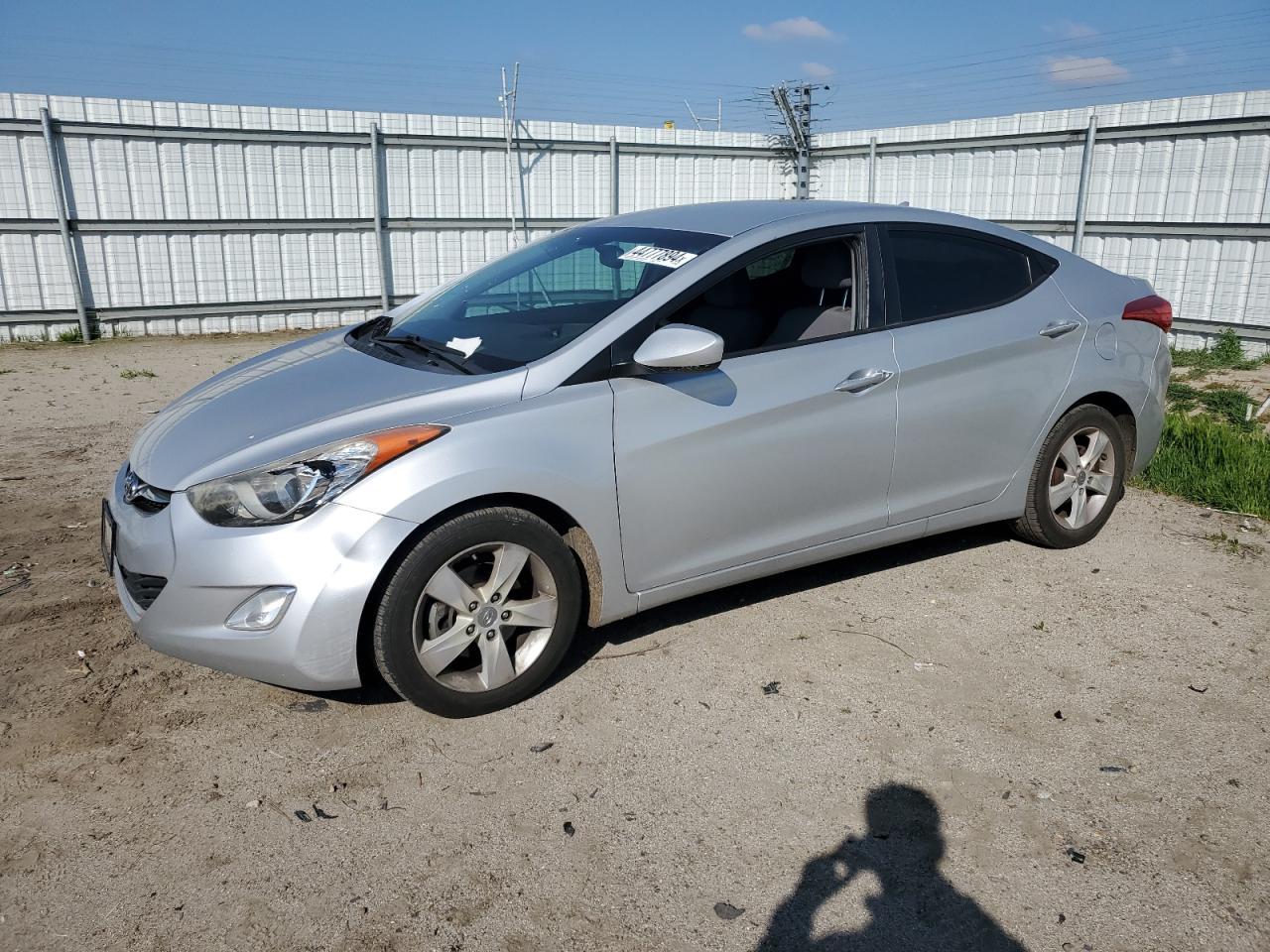 2013 HYUNDAI ELANTRA GL