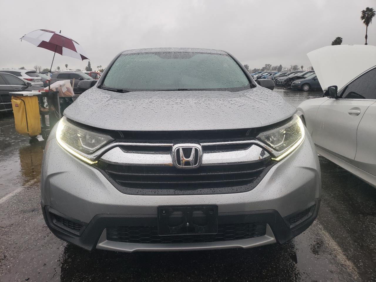 2018 HONDA CR-V LX - Image 5