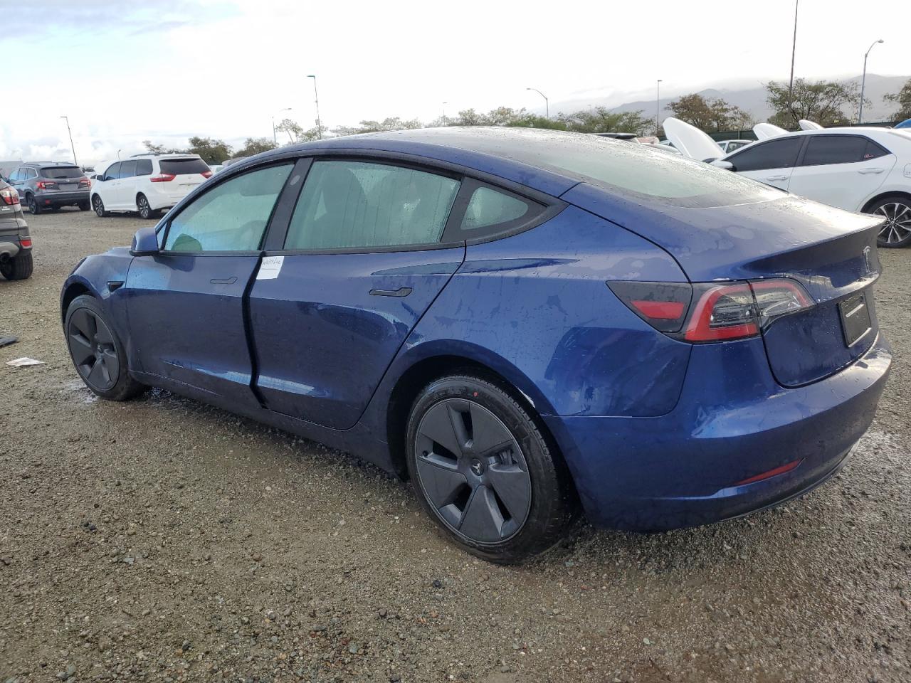 2023 TESLA MODEL 3 - Фото 2