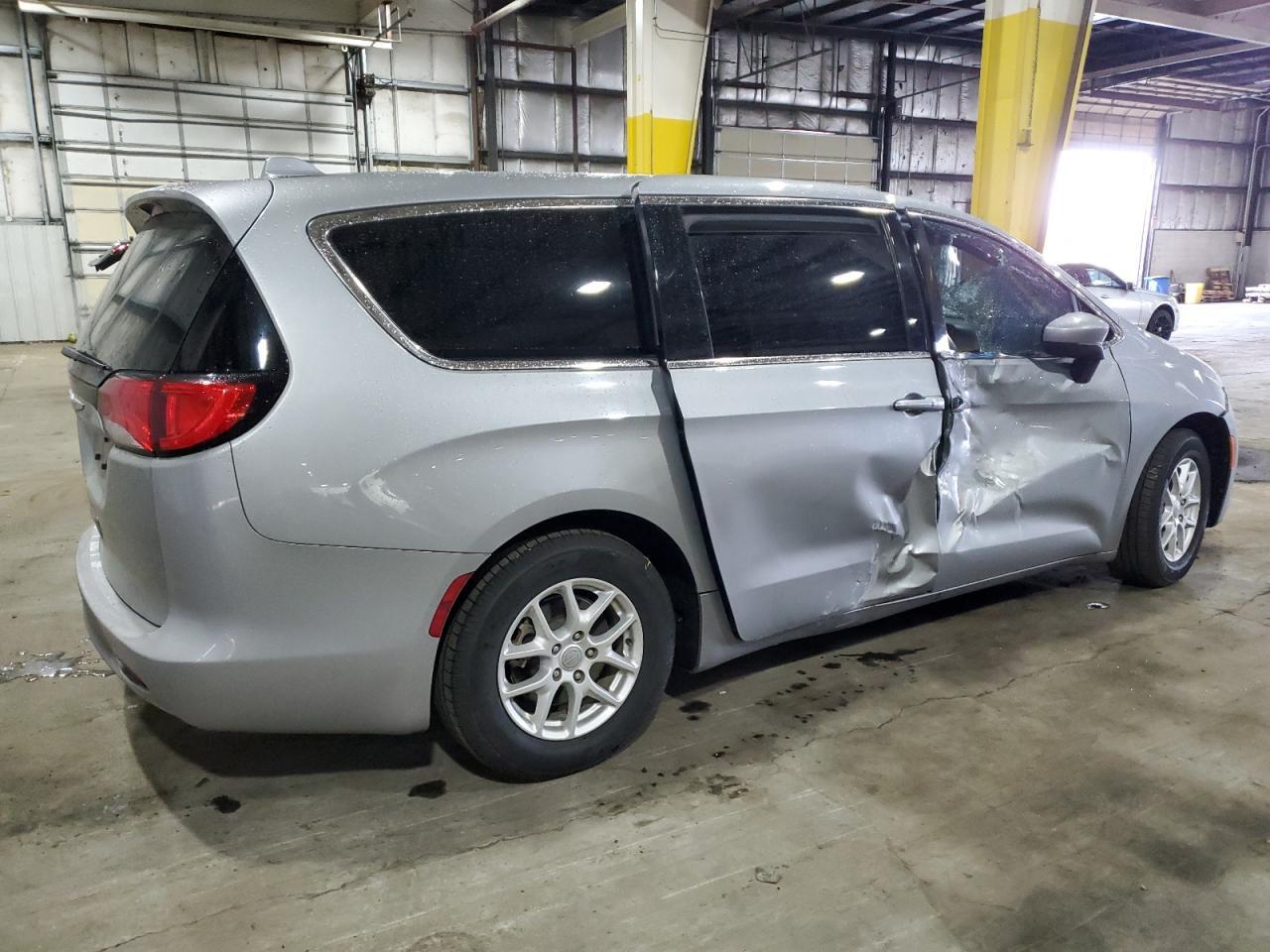 2017 CHRYSLER PACIFICA T - Image 3
