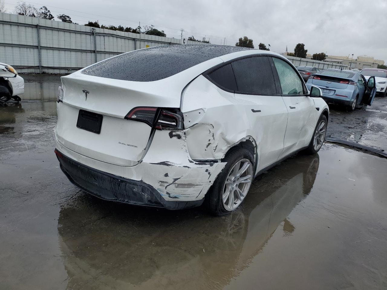 2023 TESLA MODEL Y - Image 3