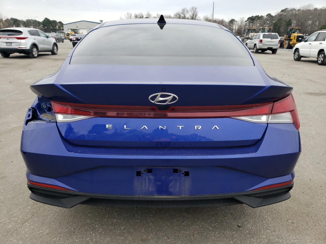 2022 HYUNDAI ELANTRA SE - Фото 6
