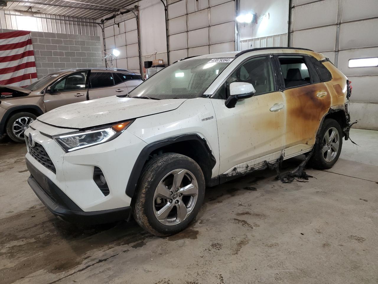 2021 TOYOTA RAV4 XLE P car image