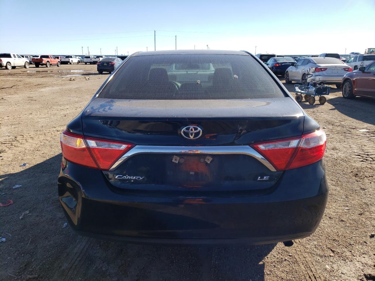 2016 TOYOTA CAMRY LE - Фото 6
