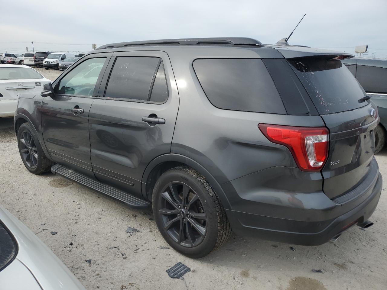2018 FORD EXPLORER X - Фото 2