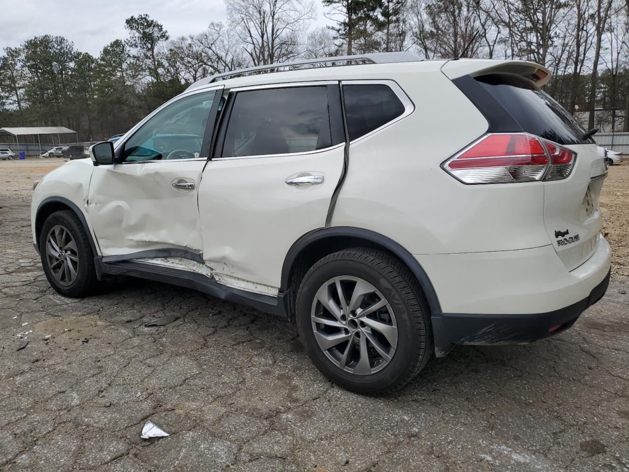2015 NISSAN ROGUE S - Image 2
