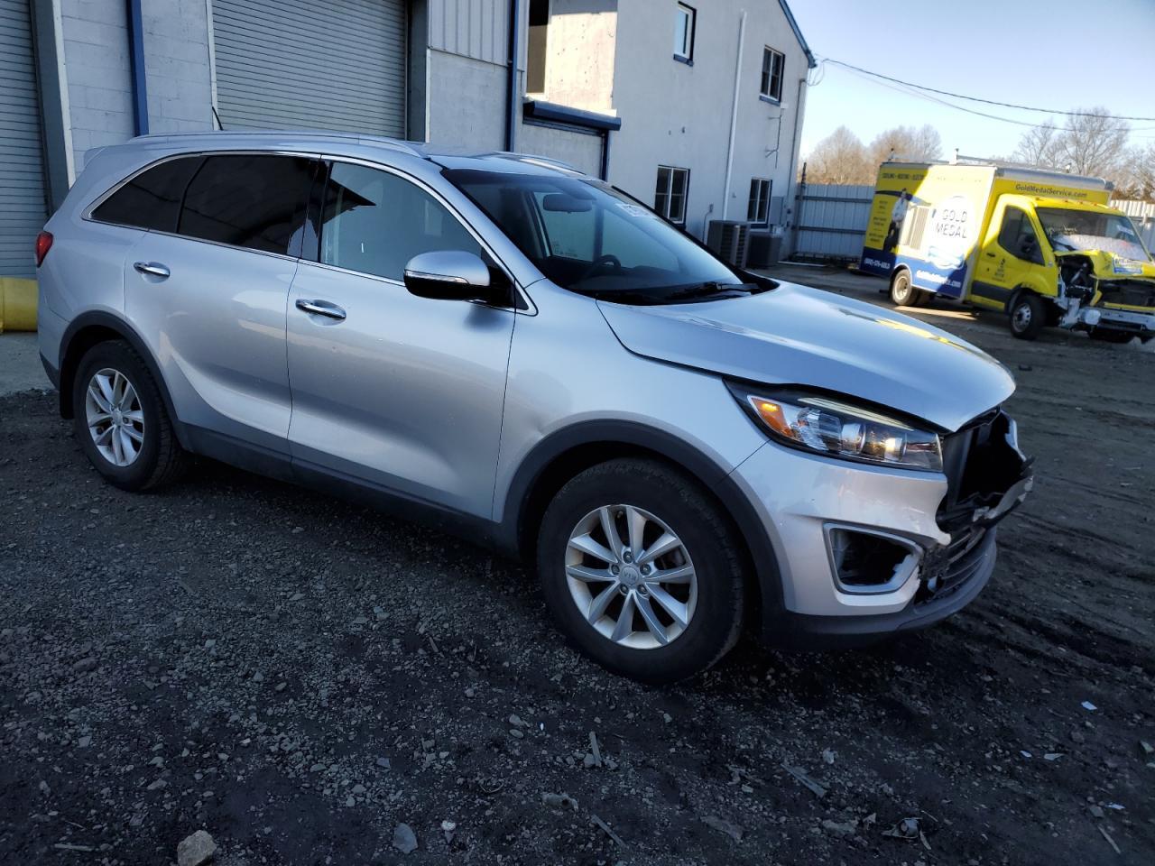 2017 KIA SORENTO LX - Фото 4