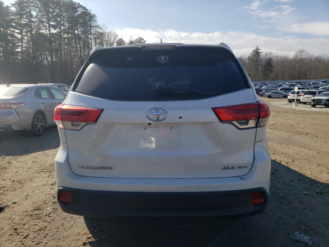 2019 TOYOTA HIGHLANDER - Фото 6