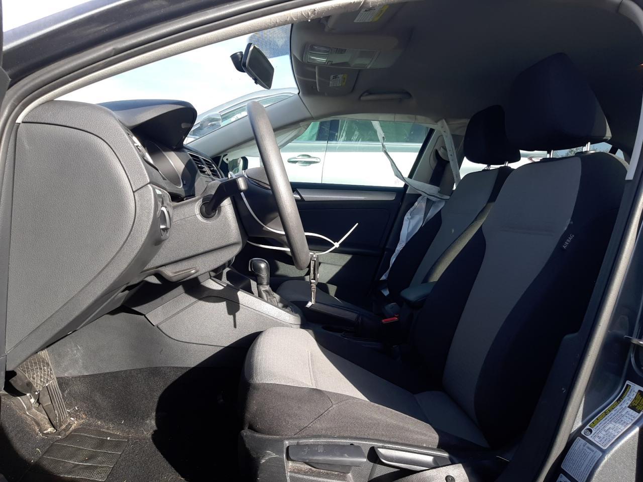 2017 VOLKSWAGEN JETTA S - Image 7