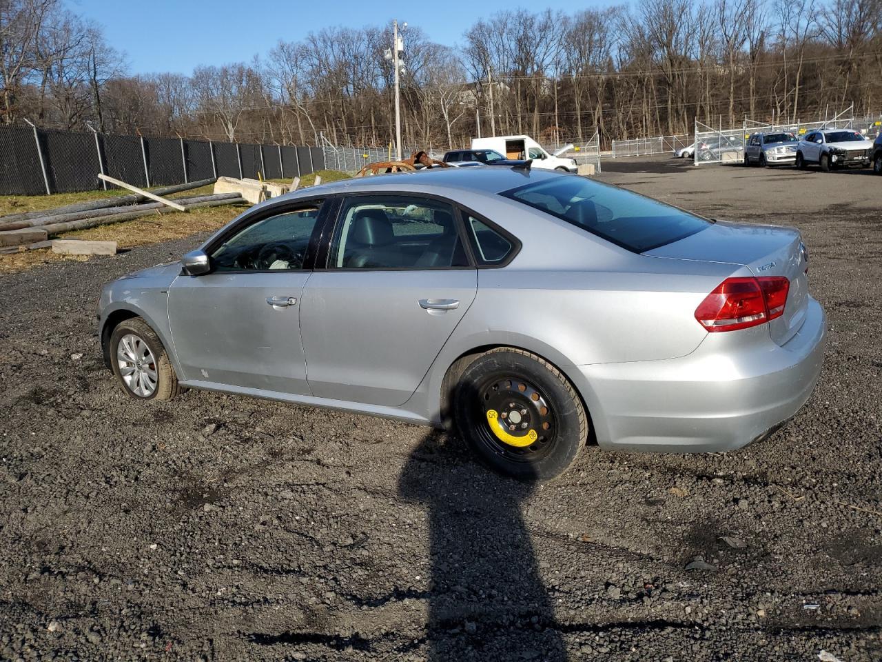2015 VOLKSWAGEN PASSAT S - Фото 2