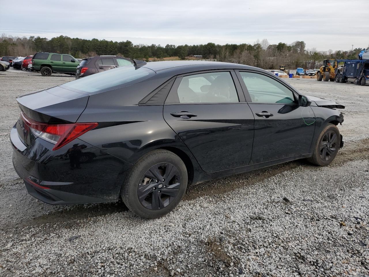 2023 HYUNDAI ELANTRA SE - Фото 3