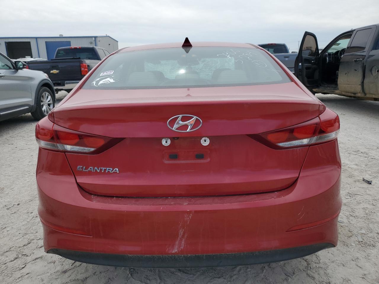 2018 HYUNDAI ELANTRA SE - Image 6