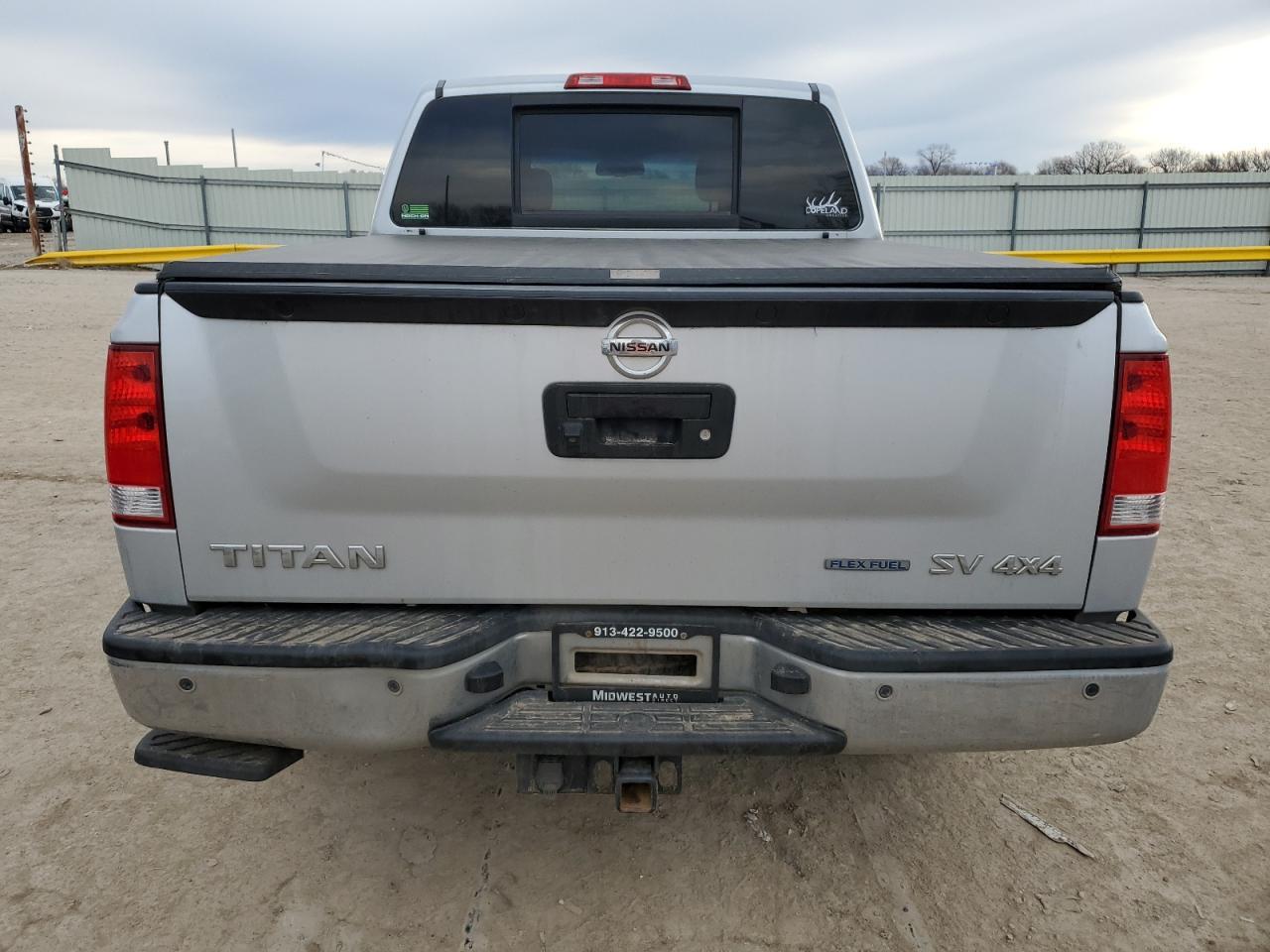 2013 NISSAN TITAN S - Фото 6