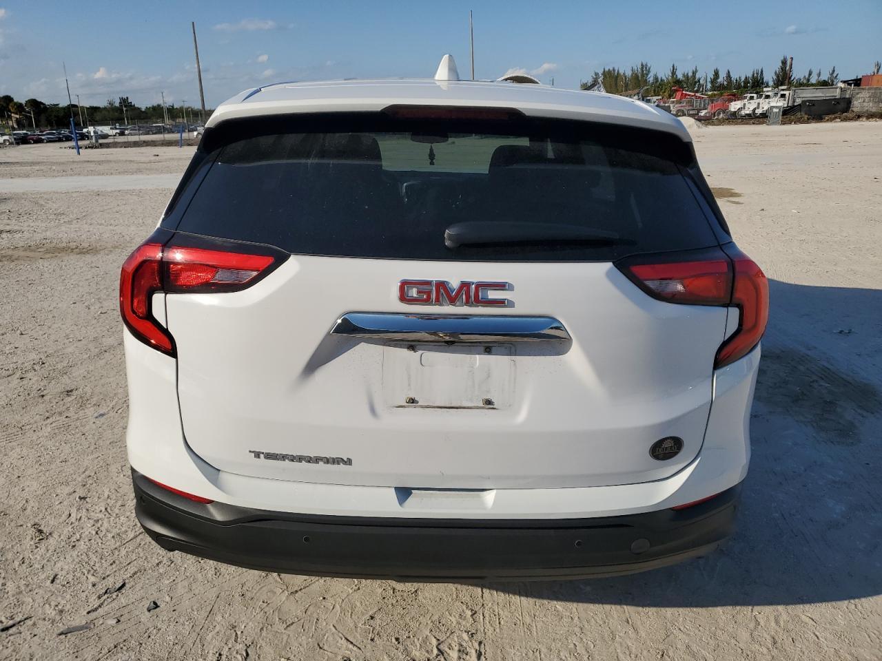 2021 GMC TERRAIN SL - Image 6