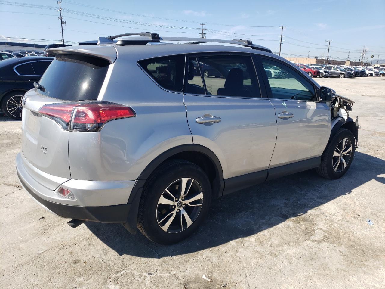 2016 TOYOTA RAV4 XLE - Image 3