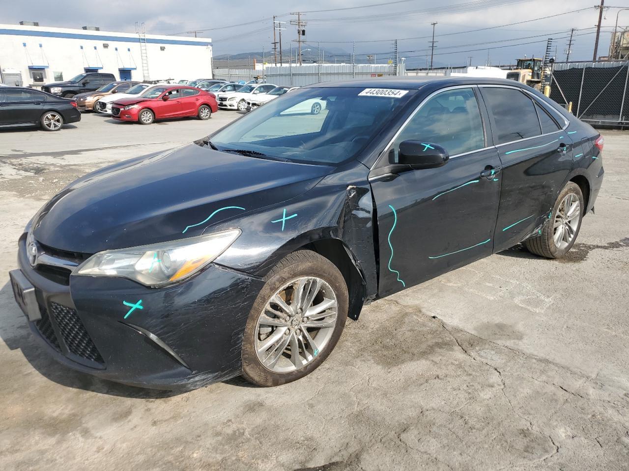 2016 TOYOTA CAMRY LE