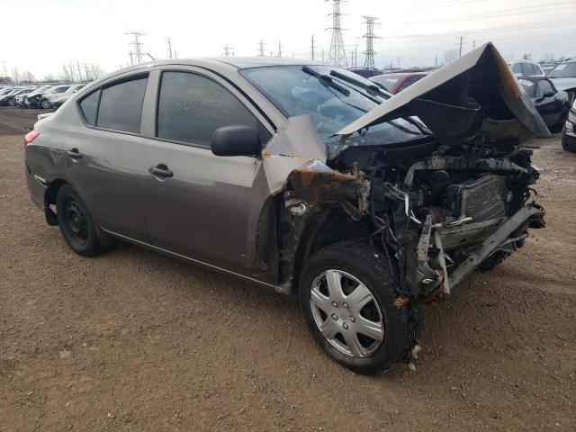 2015 Nissan Versa S - Фото 4