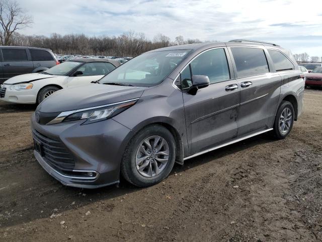 2023 Toyota Sienna Xle