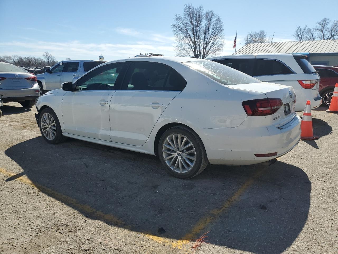 2016 VOLKSWAGEN JETTA SEL - Image 2