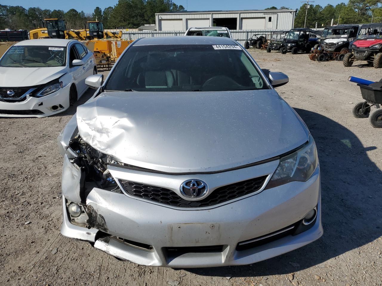 2014 TOYOTA CAMRY L - Фото 5