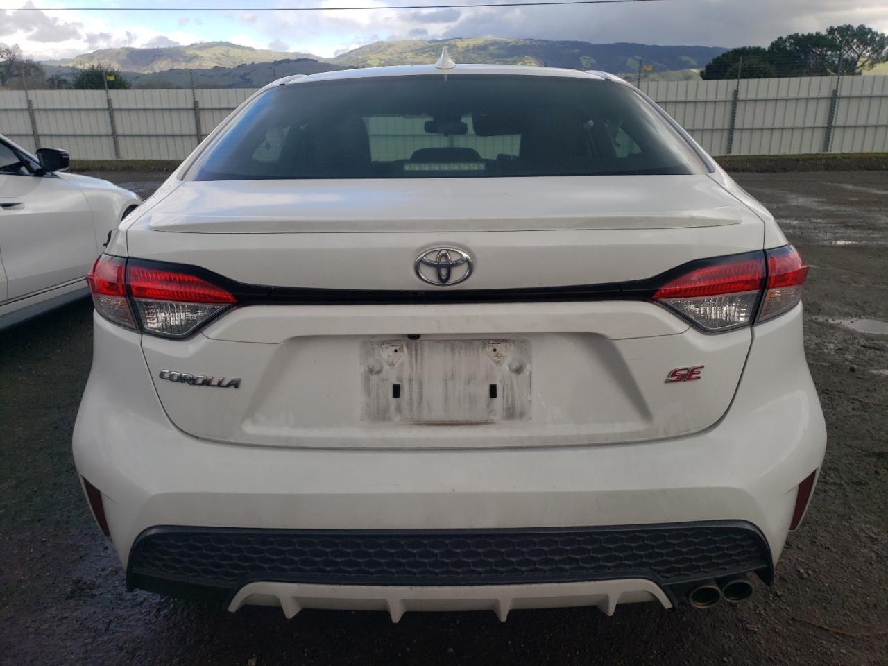 2020 TOYOTA COROLLA SE - Image 6