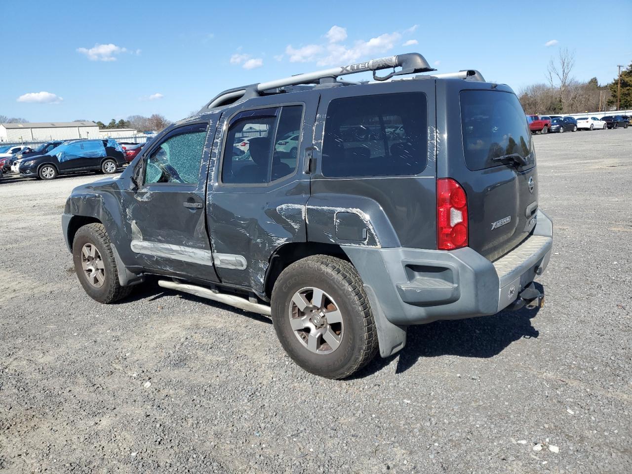 2011 NISSAN XTERRA OFF - Фото 2