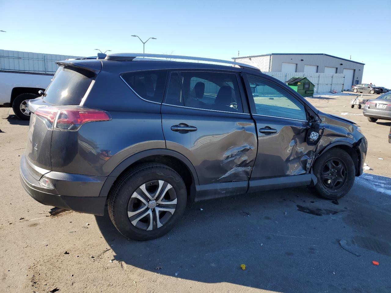 2016 TOYOTA RAV4 LE - Фото 3