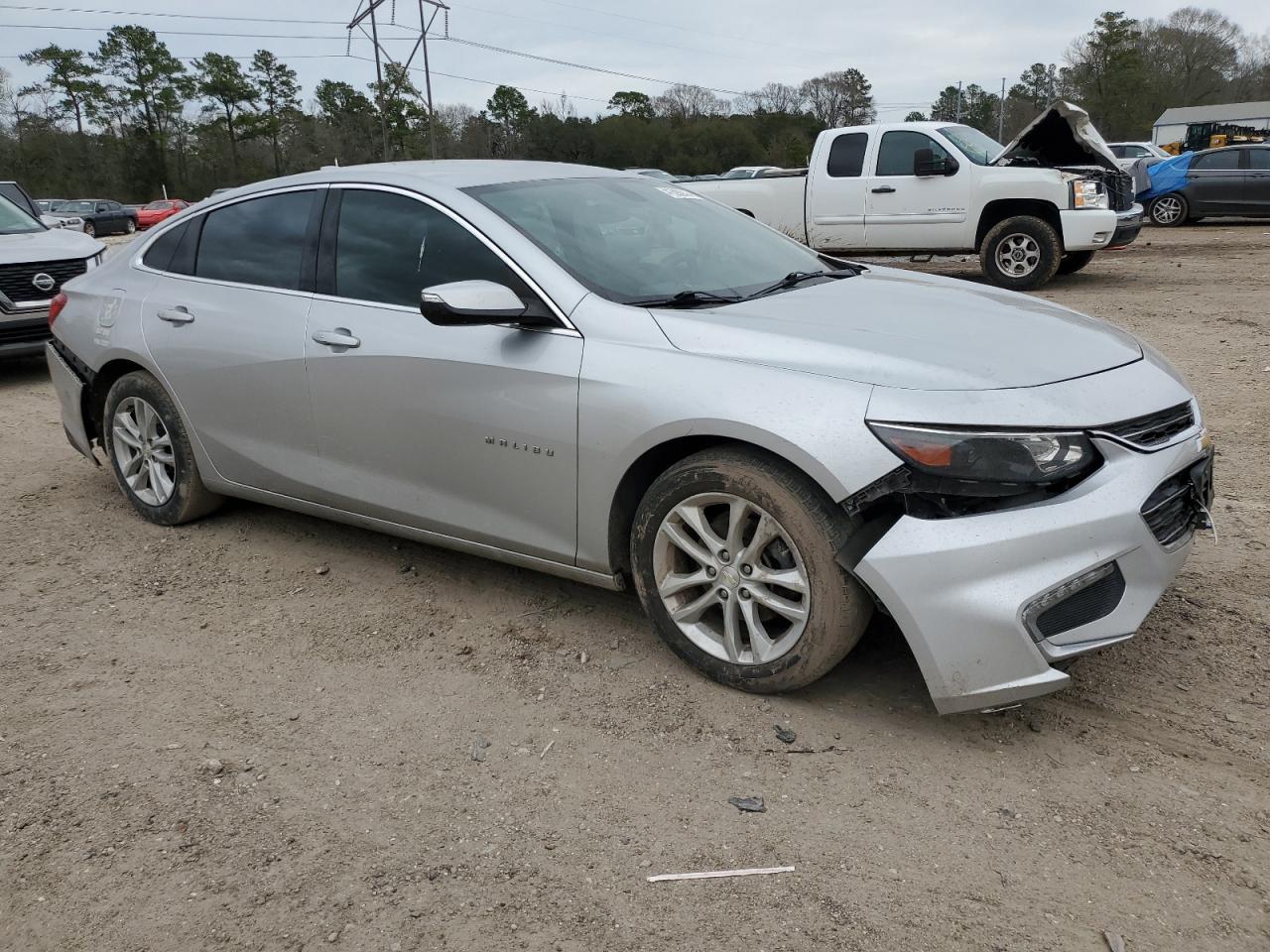 2017 CHEVROLET MALIBU LT - Image 4
