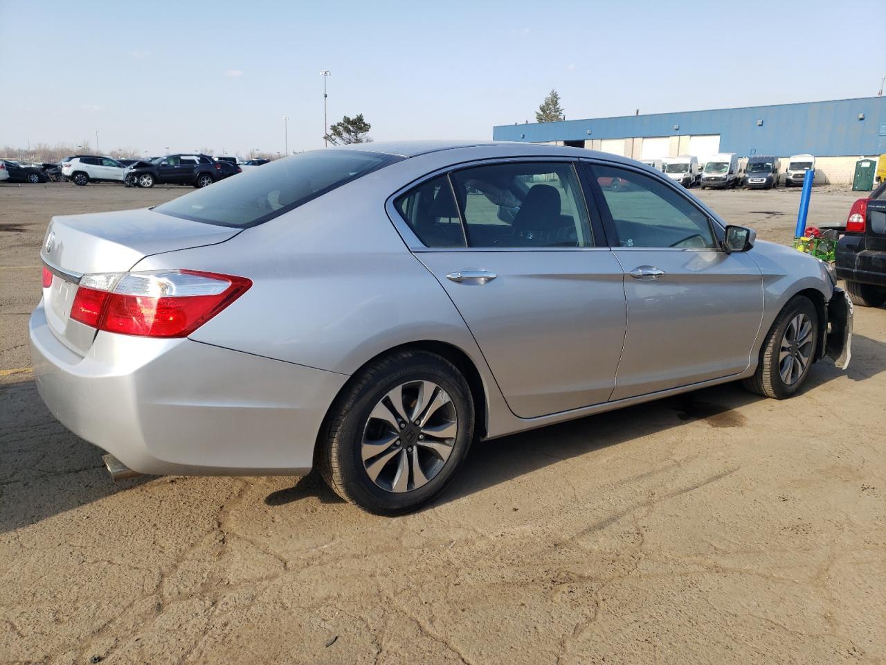 2014 HONDA ACCORD LX - Фото 3
