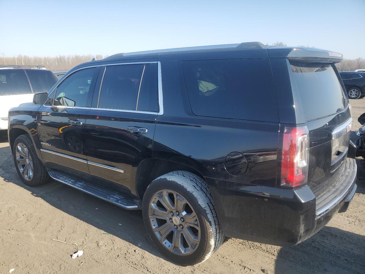 2016 GMC YUKON DENA - Фото 2