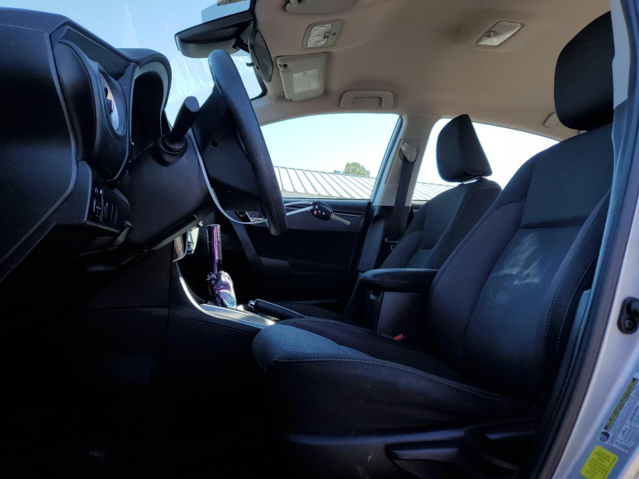 2018 TOYOTA COROLLA L - Image 7