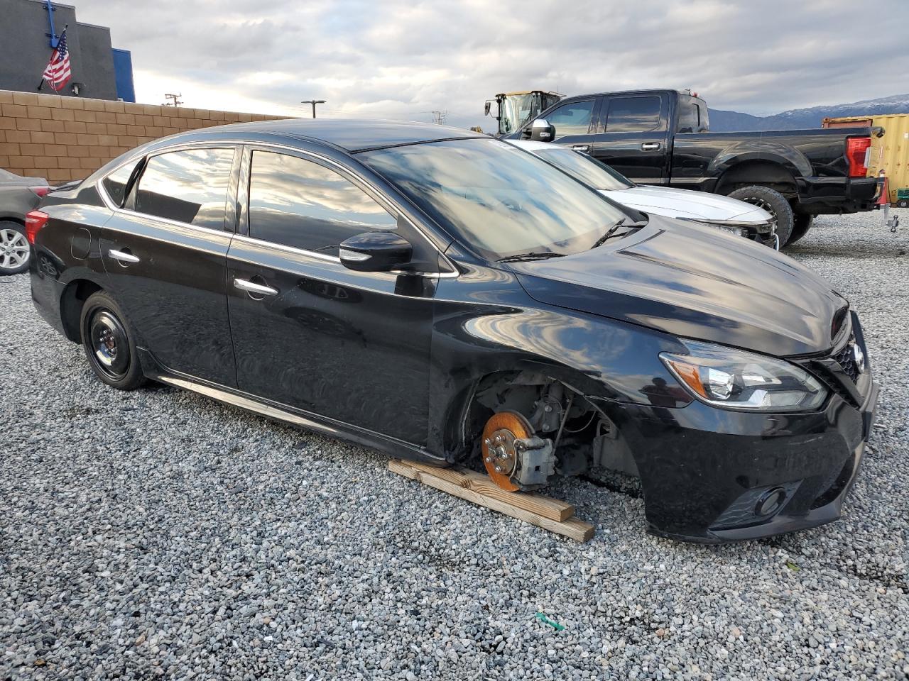 2018 NISSAN SENTRA S - Фото 4