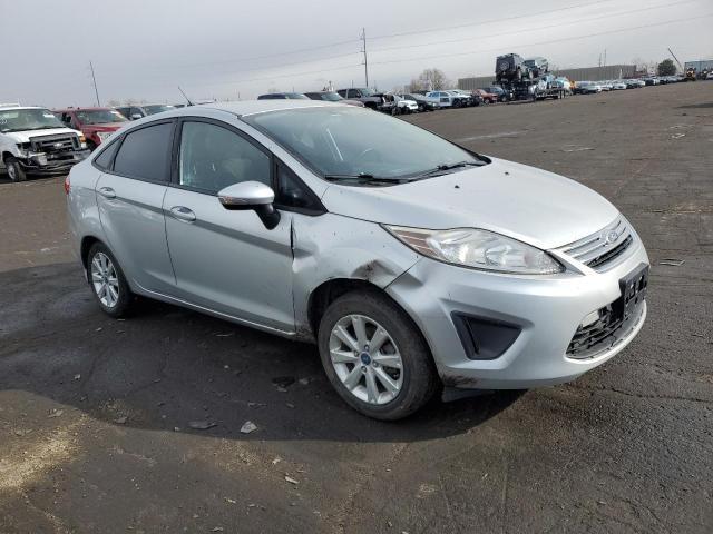2013 Ford Fiesta Se - Фото 4