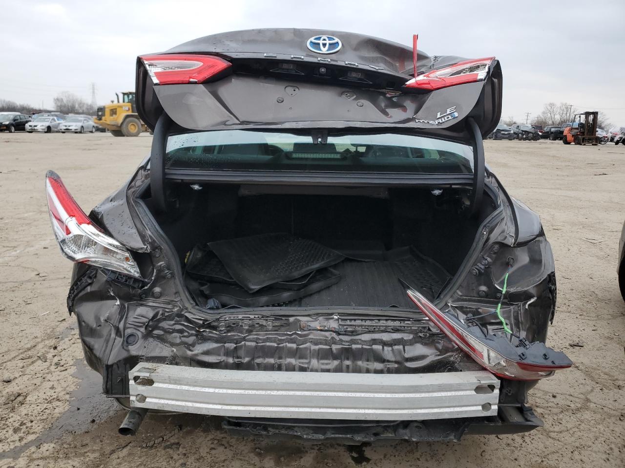 2020 TOYOTA CAMRY LE - Фото 6