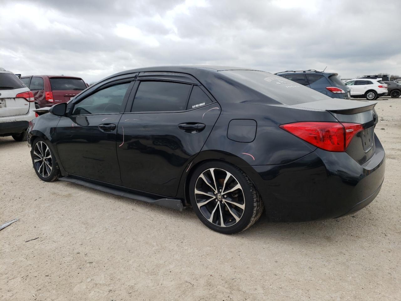 2019 TOYOTA COROLLA L - Фото 2