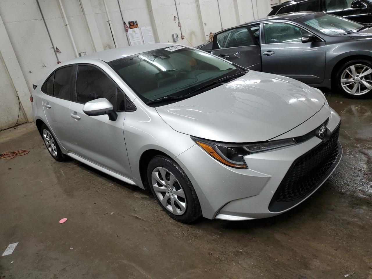 2020 TOYOTA COROLLA LE - Фото 4