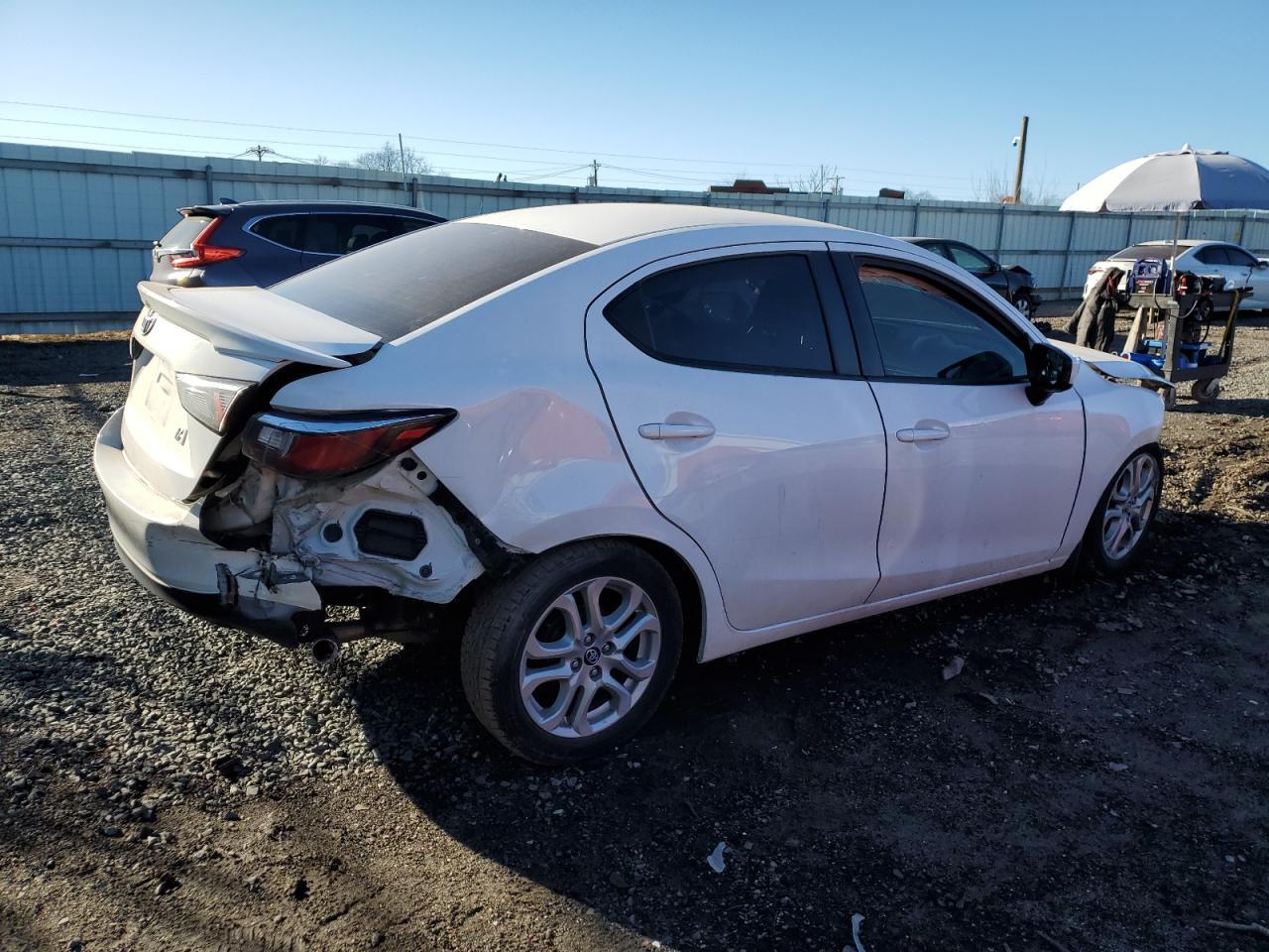2017 TOYOTA YARIS IA - Фото 3