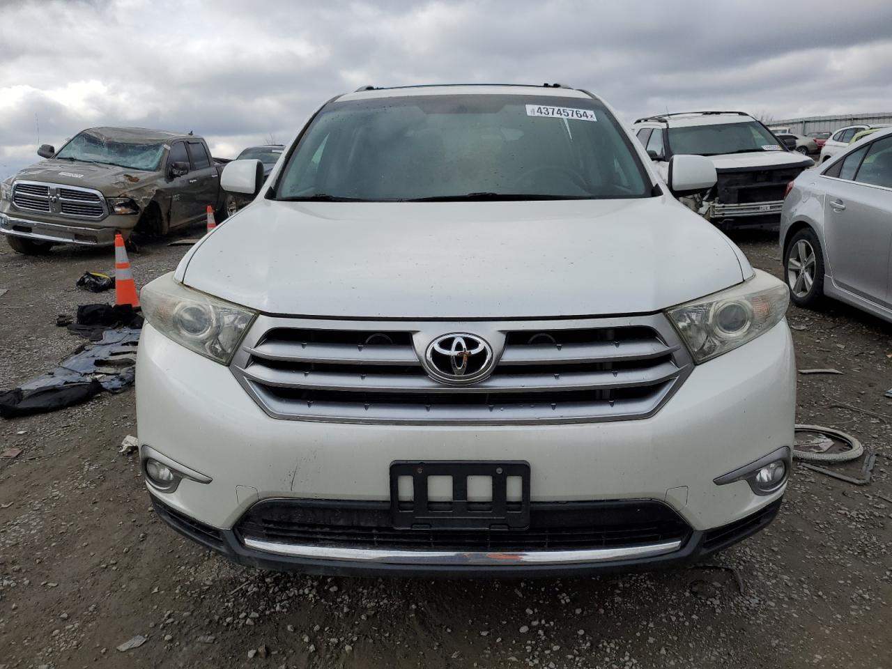 2012 TOYOTA HIGHLANDER - Фото 5