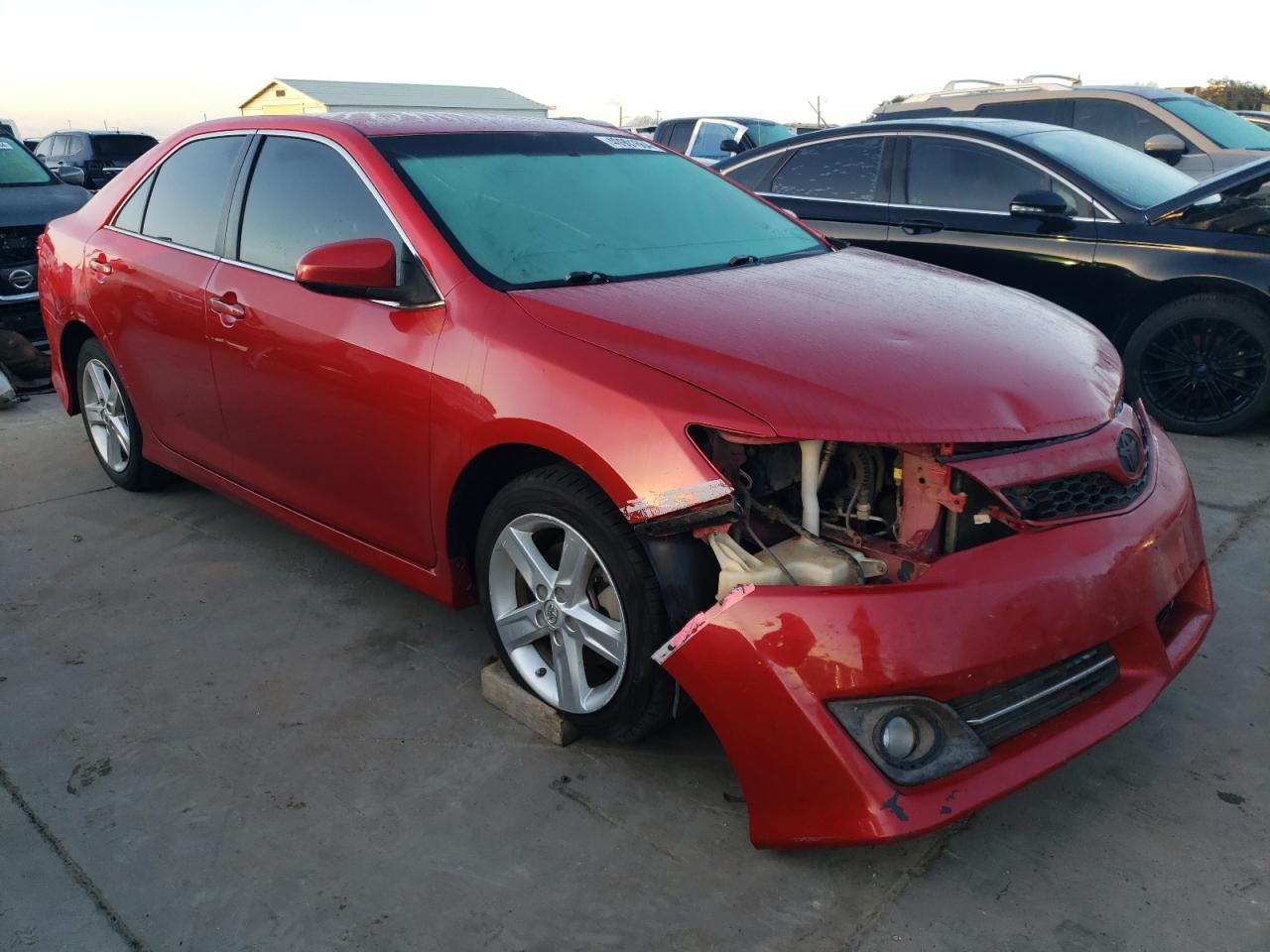 2014 TOYOTA CAMRY L - Фото 4