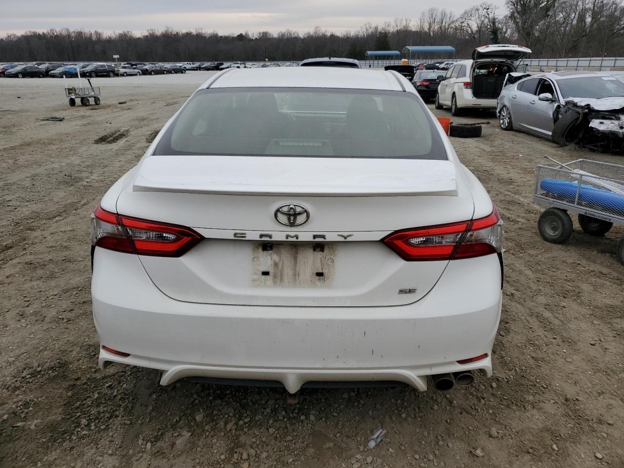 2018 TOYOTA CAMRY L - Image 6